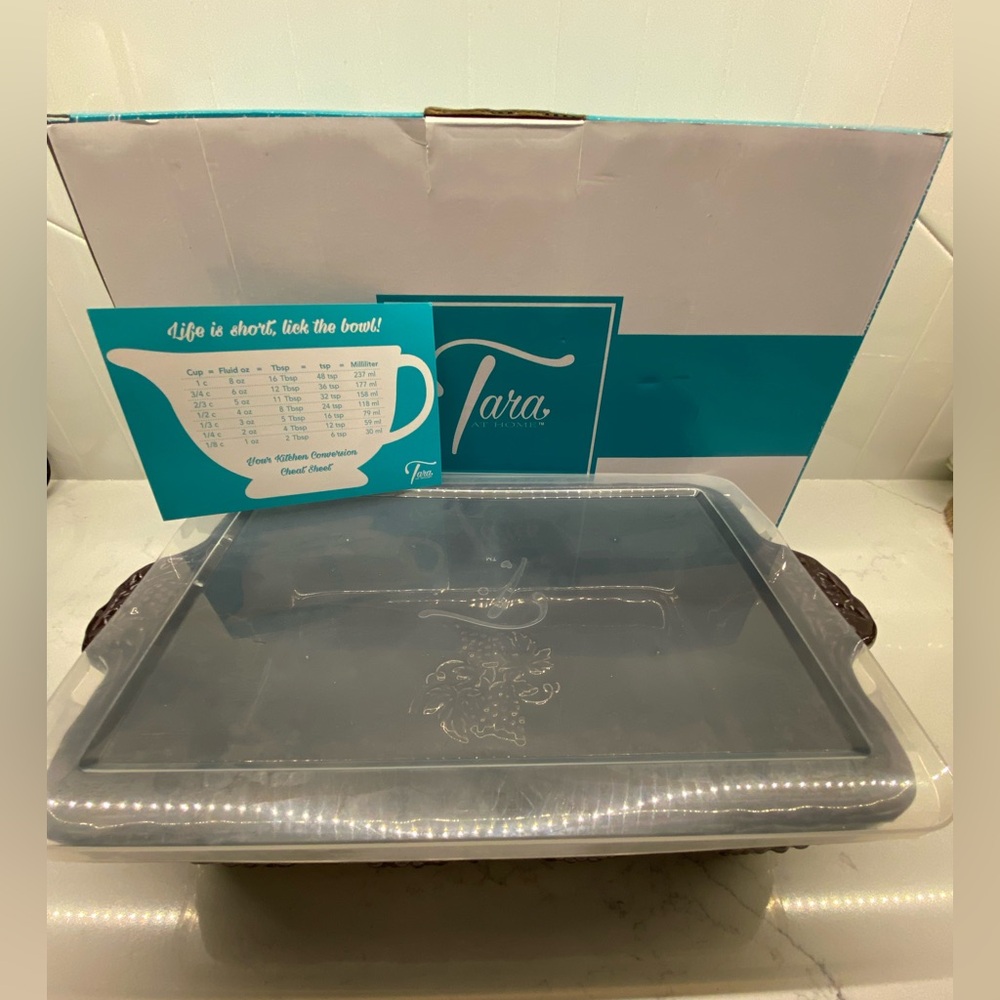 Temptations Casserole Dish with Cover